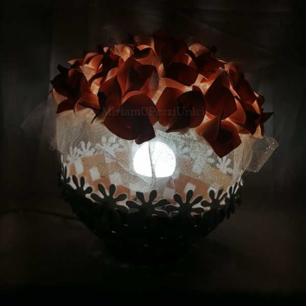 Lampada "Cesto di boccioli di rosa pesco" - immagine 5