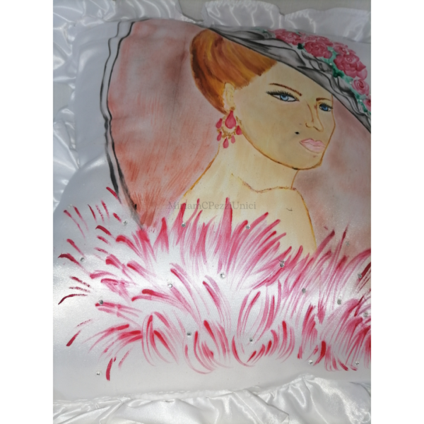 Cuscino "Dama con il cappello" dipinto a mano - immagine 4