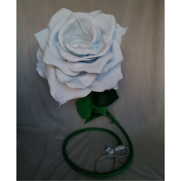 Lampada "Rosa bianca"