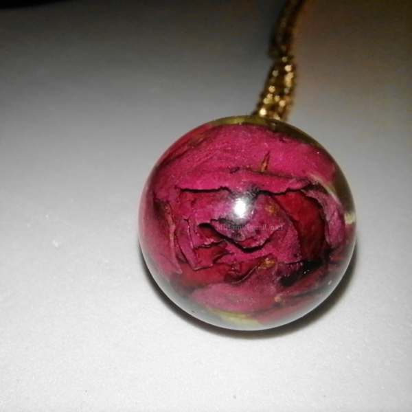 Collane "Boccioli di fiori veri vetrificati" sfera piccola - immagine 3