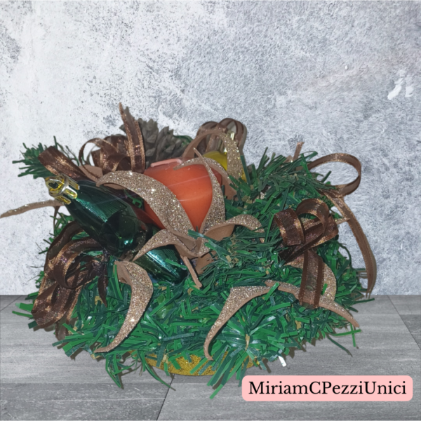 centro tavola terracotta con candela rossa e stella verde - immagine 2